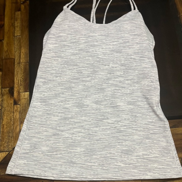 - Lululemon Athletica Create Your Calm Tank Size 10 - Picture 8 of 10